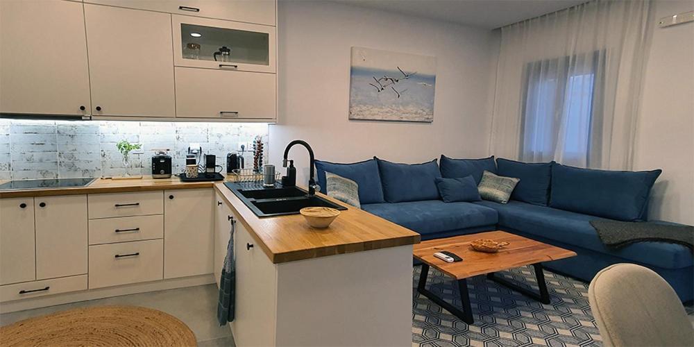 Meraki Beachfront Foiníkion Екстериор снимка